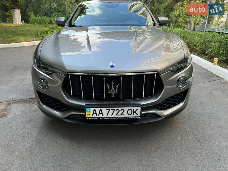 Maserati Levante (2016)