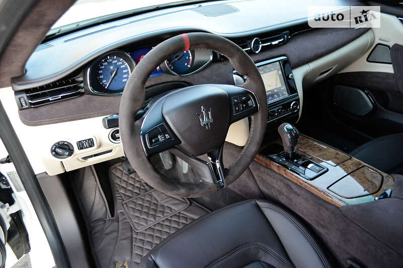 Maserati Quattroporte (2013)