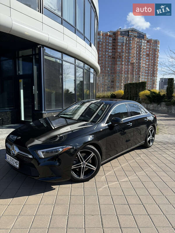 Mercedes-benz A-class (2019)