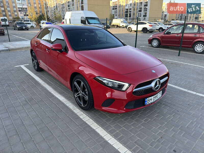 Mercedes-benz A-class (2019)
