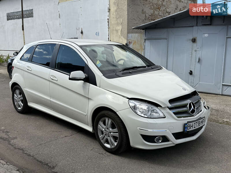 Mercedes-benz B-class (2011)