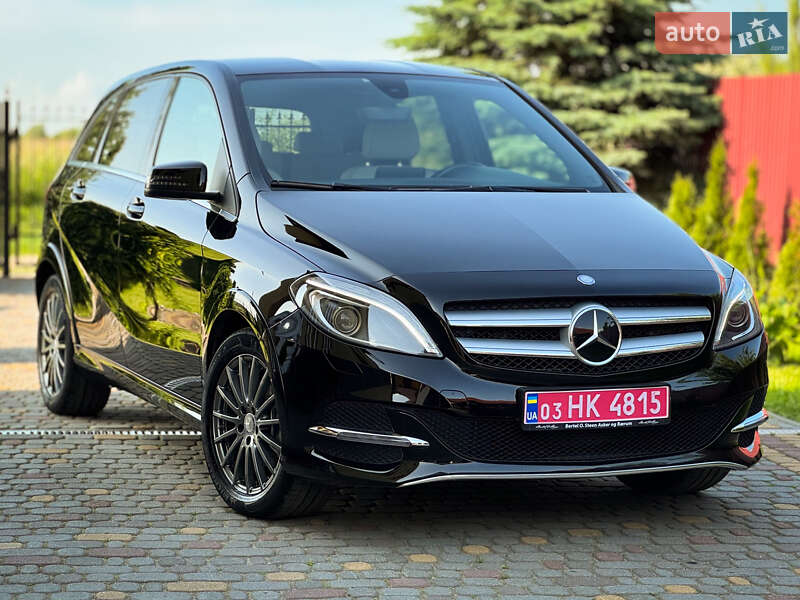 Mercedes-benz B-class (2015)