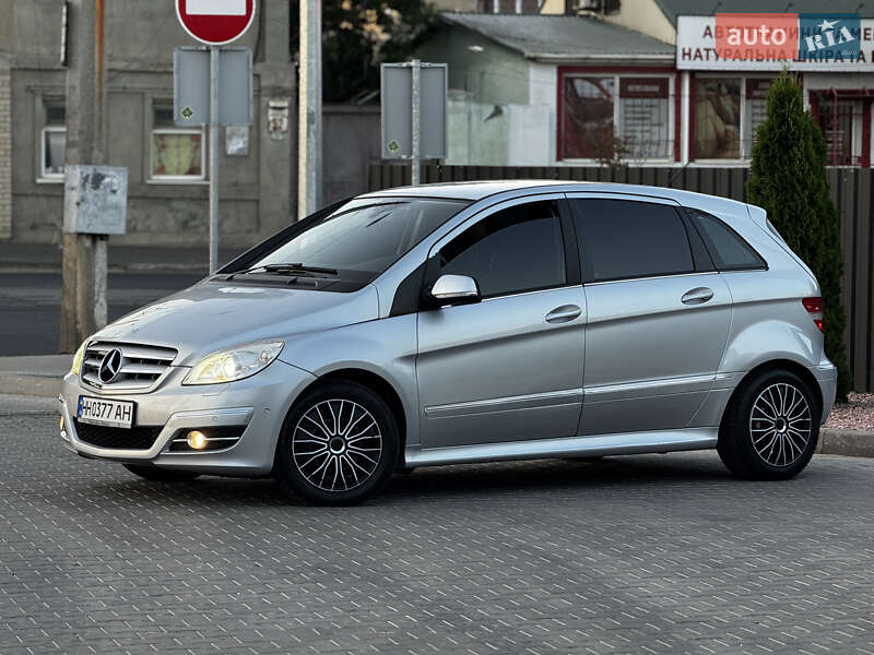 Mercedes-benz B-class (2010)