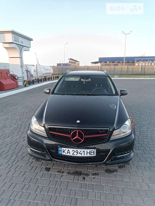 Mercedes-benz C 220 (2013)