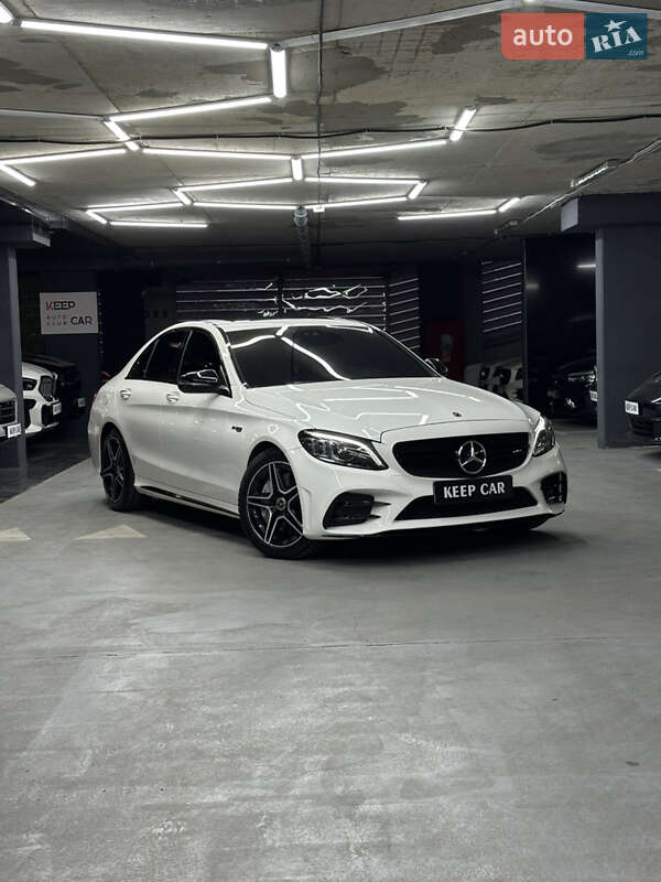 Mercedes-benz C-class (2020)