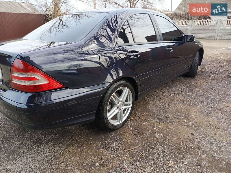 Mercedes-benz C-class (2006)