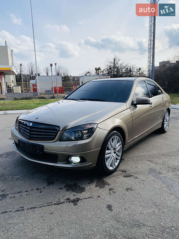 Mercedes-benz C-class (2008)