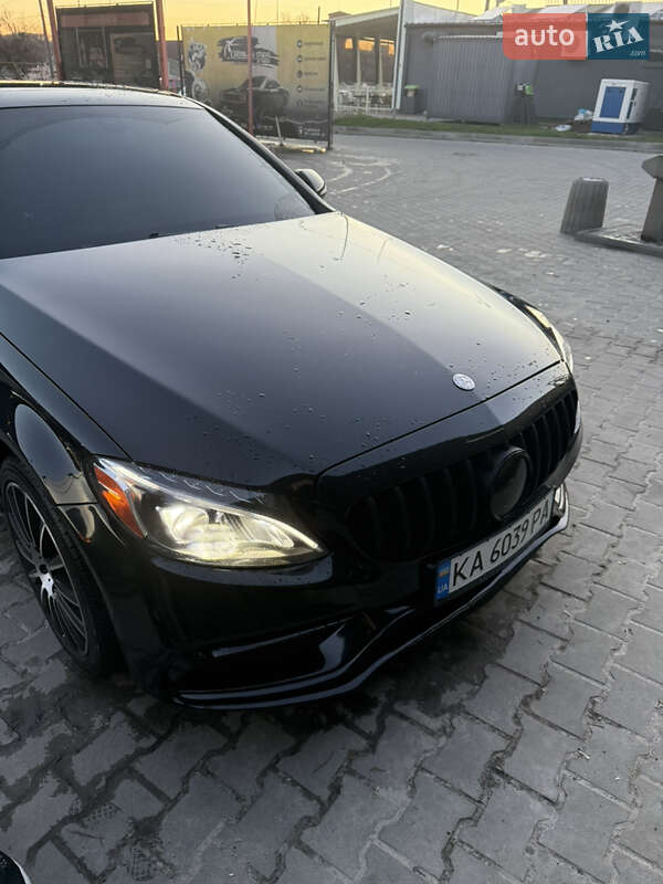 Mercedes-benz C-class (2015)