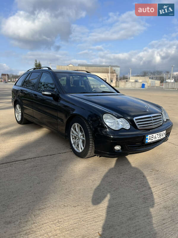 Mercedes-benz C-class (2005)