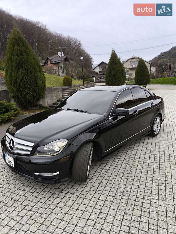Mercedes-benz C-class (2012)
