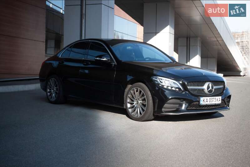 Mercedes-benz C-class (2019)