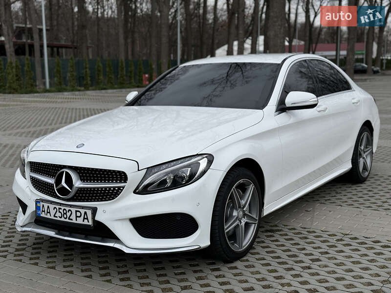 Mercedes-benz C-class (2015)