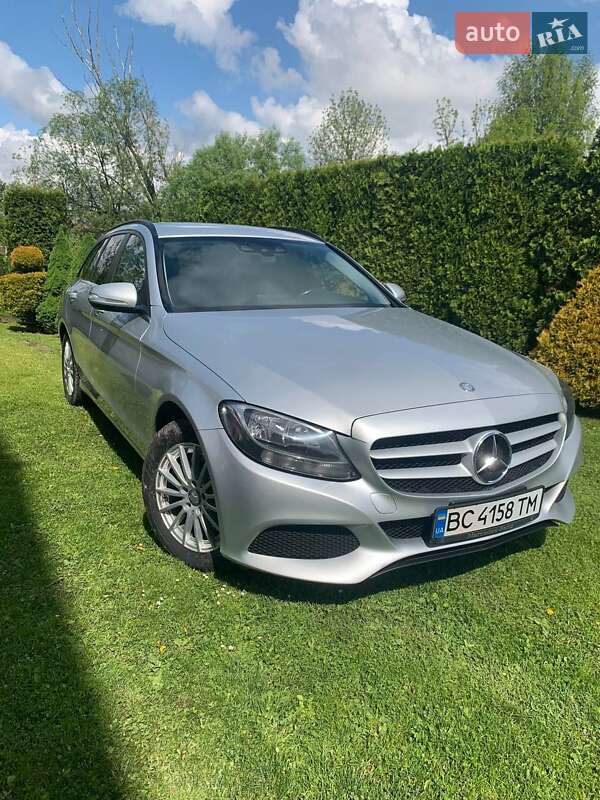 Mercedes-benz C-class (2015)