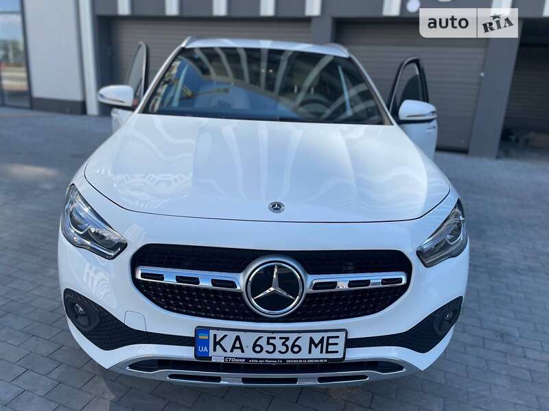 Mercedes-benz Gla-class (2020)