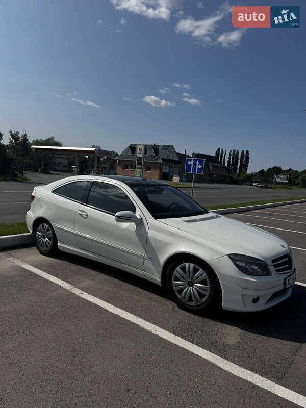 Mercedes-benz Clc-class (2008)