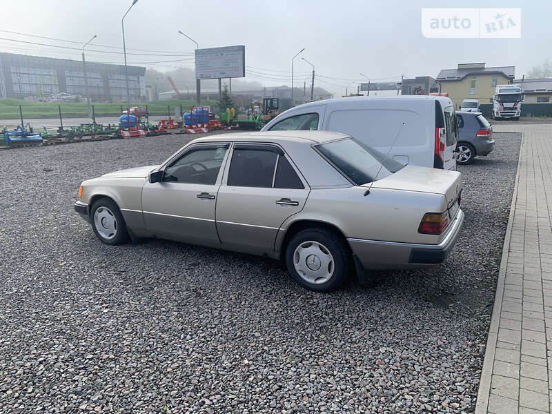 Mercedes-benz E-class (1991)
