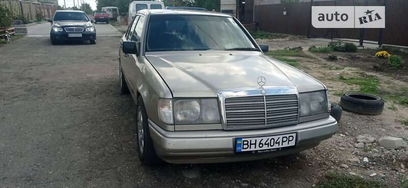 Mercedes-benz E-class (1986)