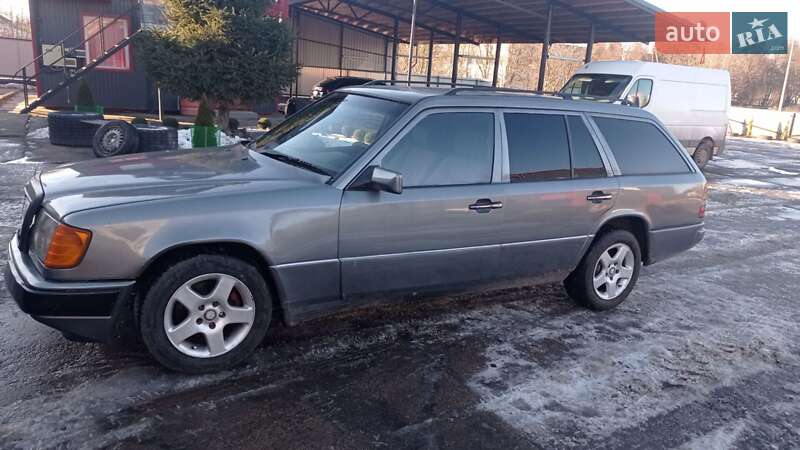 Mercedes-benz E-class (1986)
