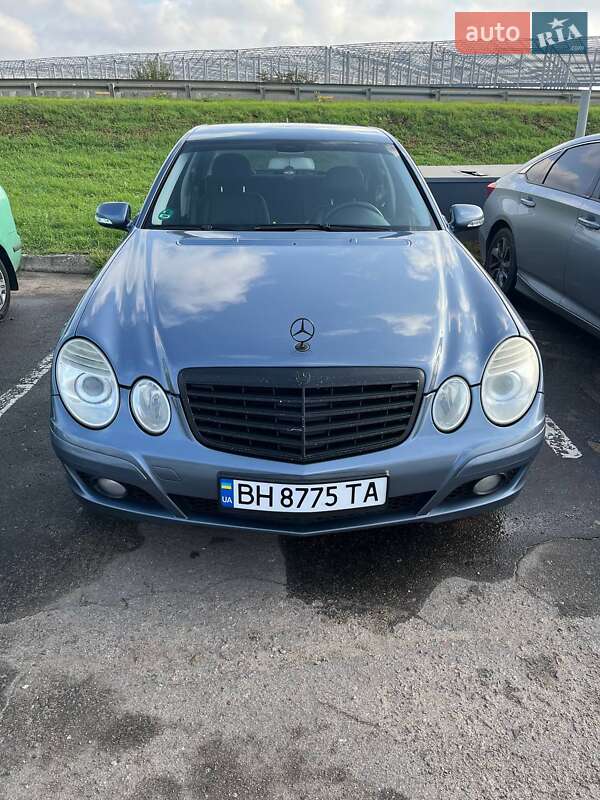 Mercedes-benz E-class (2006)