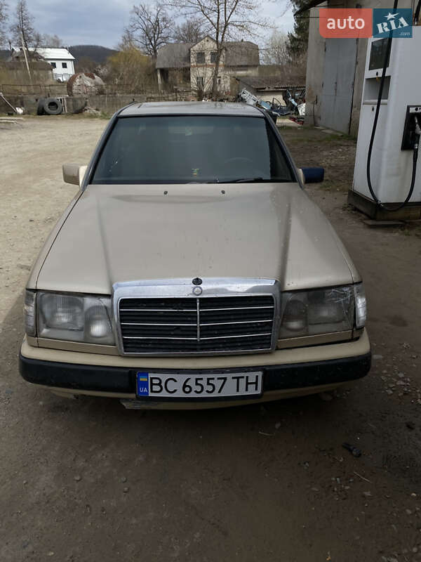 Mercedes-benz E-class (1986)