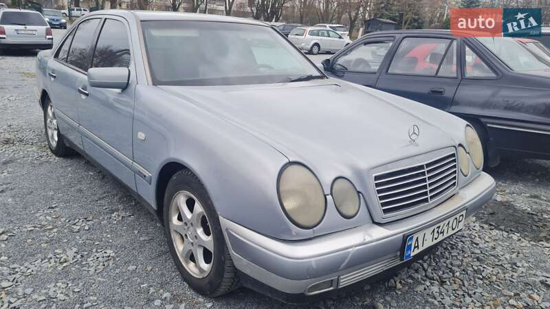 Mercedes-benz E-class (1998)
