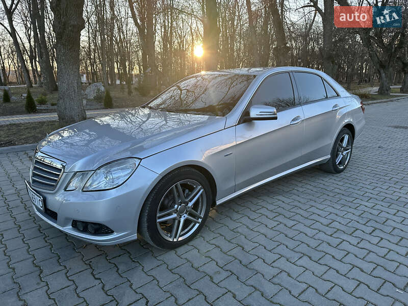 Mercedes-benz E-class (2010)