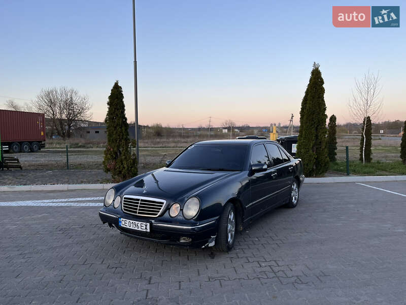 Mercedes-benz E-class (2002)