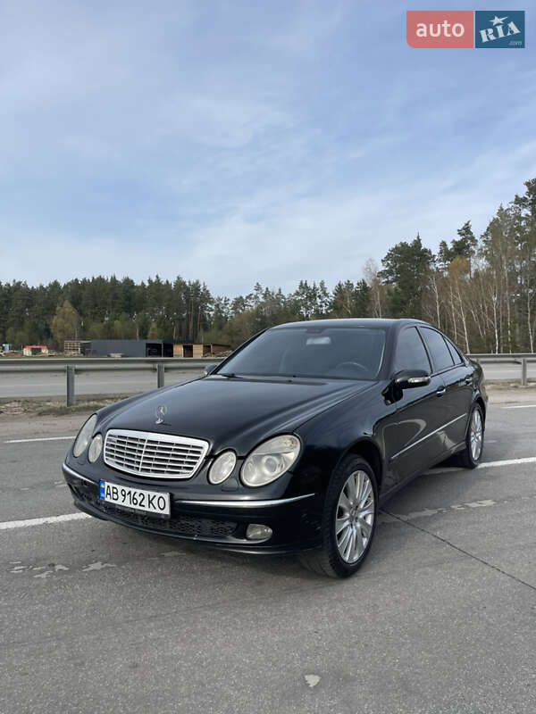 Mercedes-benz E-class (2003)