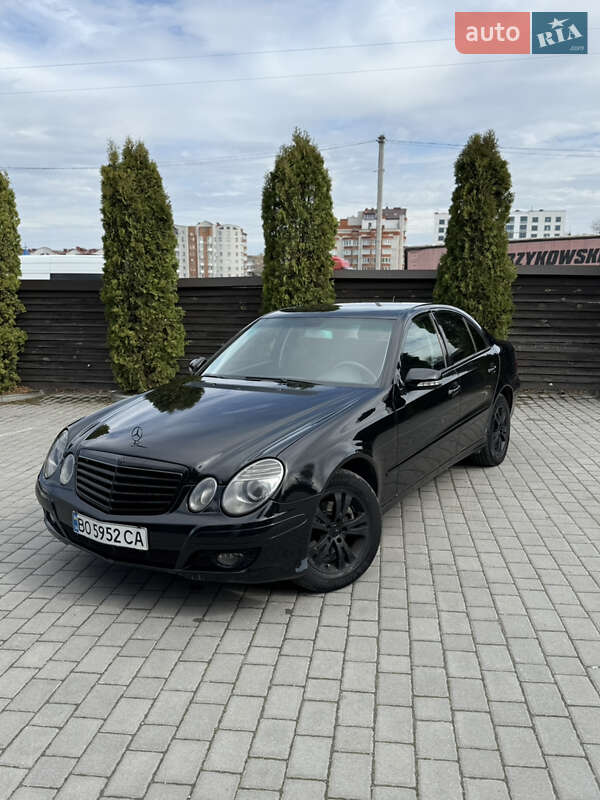 Mercedes-benz E-class (2008)