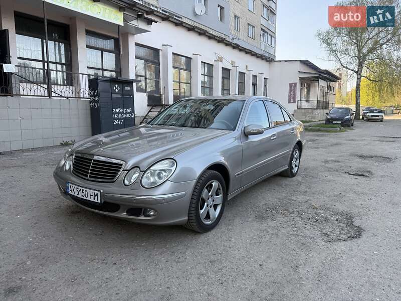 Mercedes-benz E-class (2003)