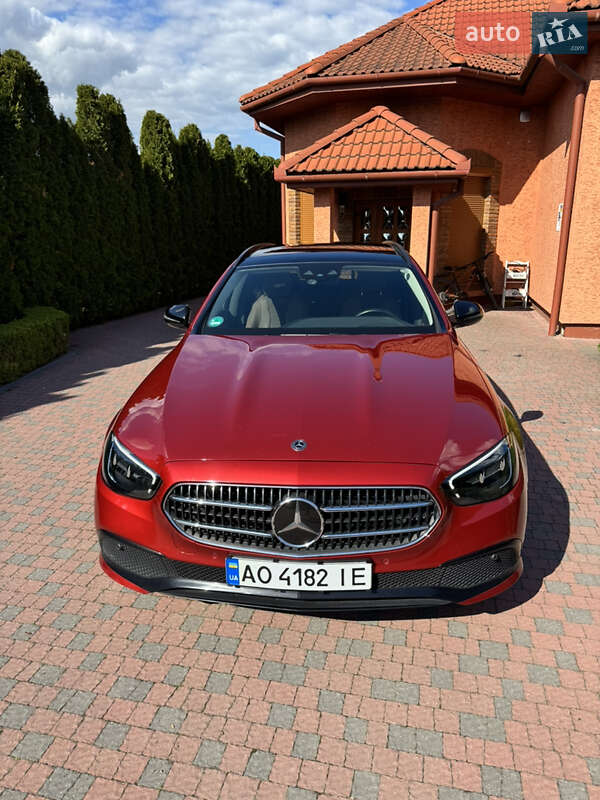 Mercedes-benz E-class (2020)