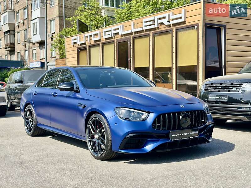 Mercedes-benz E-class (2021)