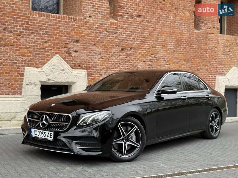 Mercedes-benz E-class (2016)