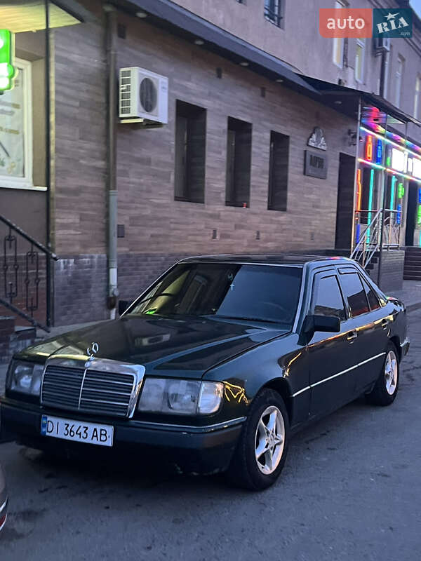 Mercedes-benz E-class (1987)