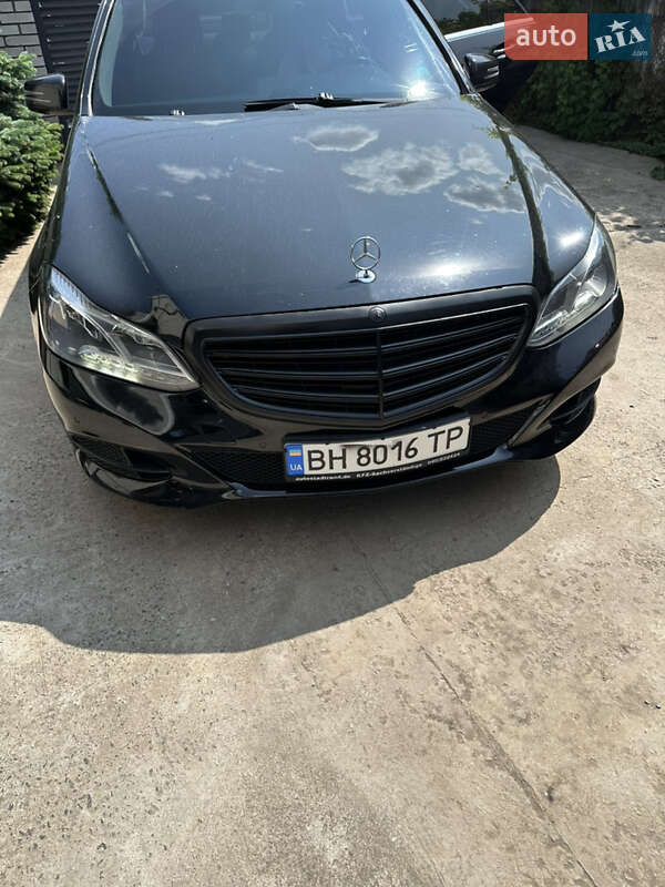 Mercedes-benz E-class (2013)