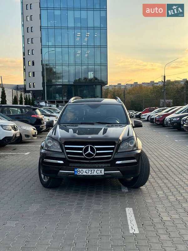 Mercedes-benz Gl-class (2012)