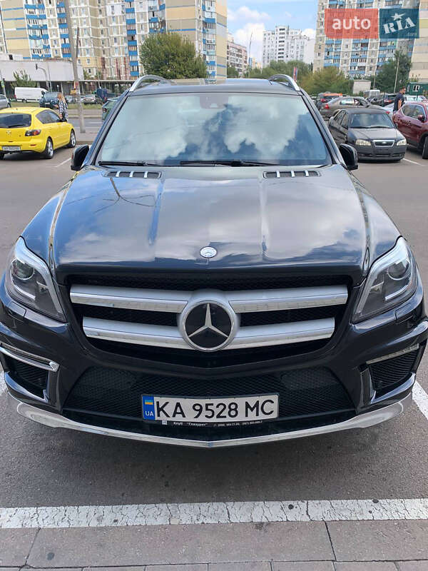 Mercedes-benz Gl-class (2012)
