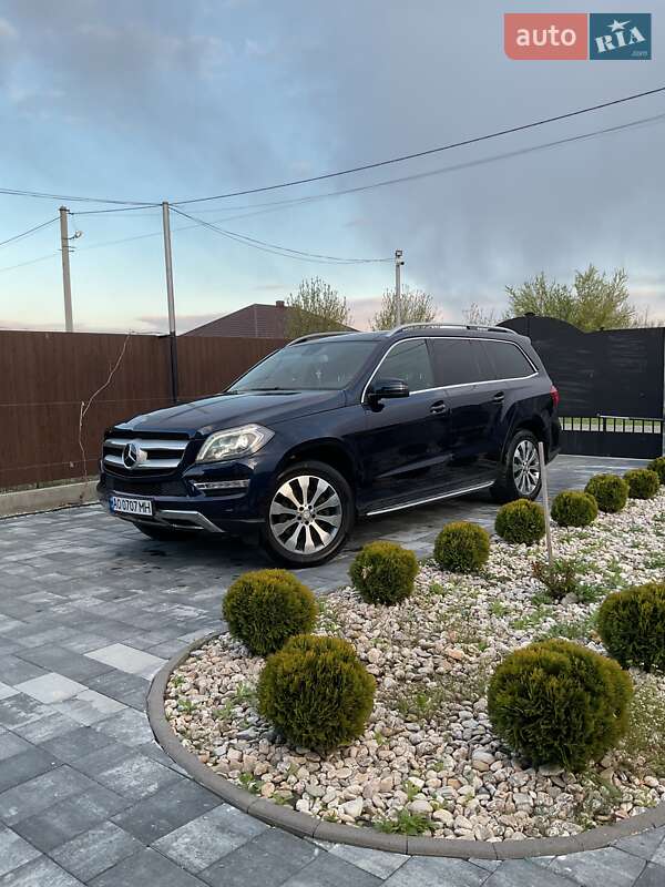 Mercedes-benz Gl-class (2015)