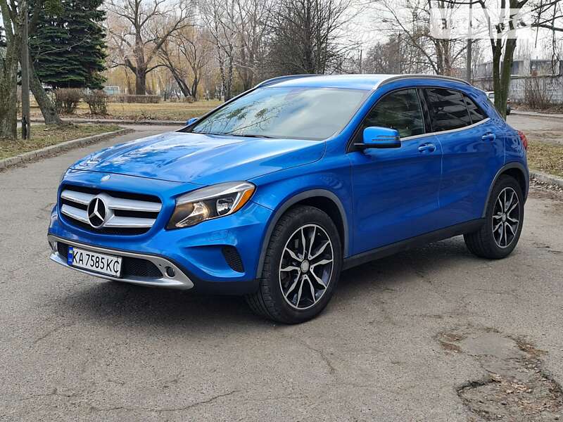 Mercedes-benz Gla-class (2015)