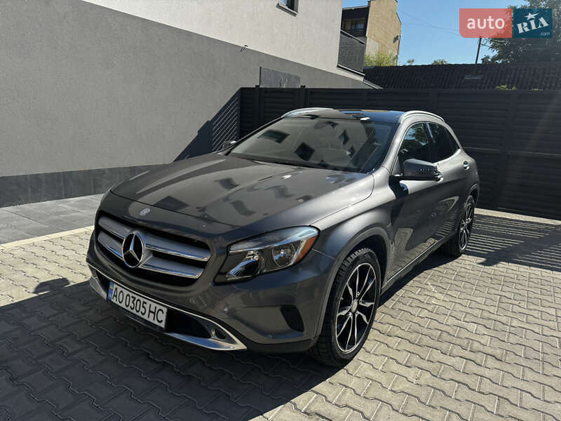 Mercedes-benz Gla-class (2016)