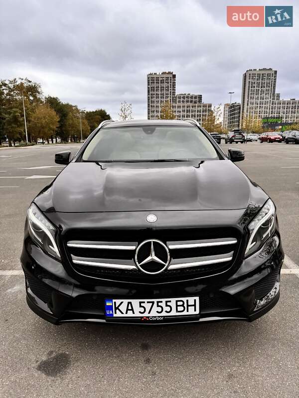 Mercedes-benz Gla-class (2015)
