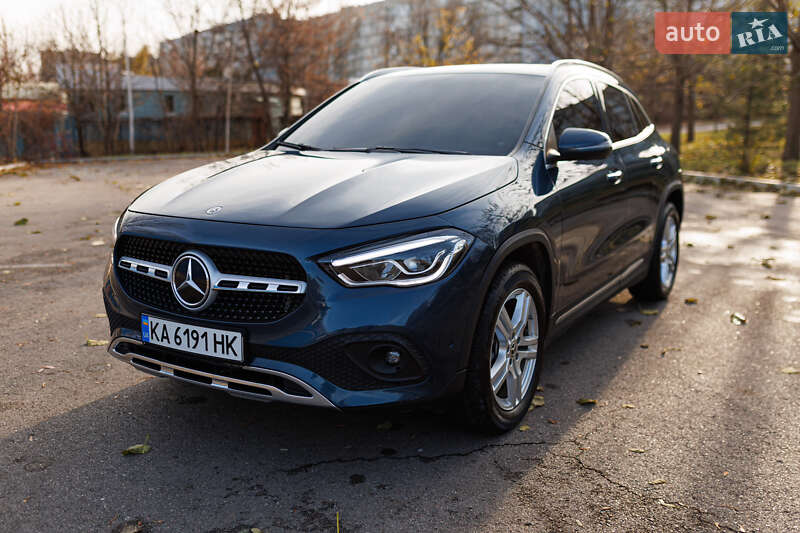 Mercedes-benz Gla-class (2020)