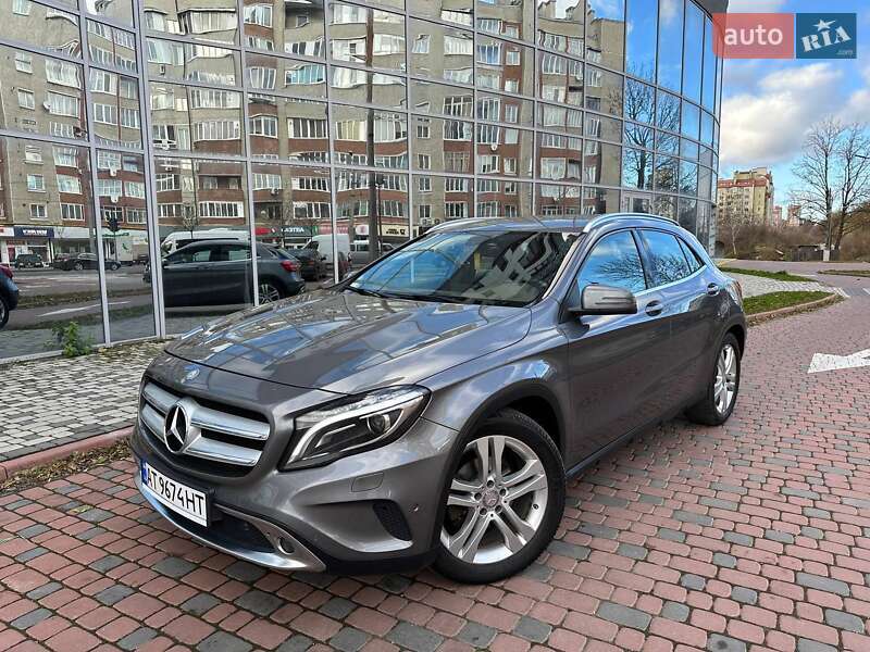 Mercedes-benz Gla-class (2015)