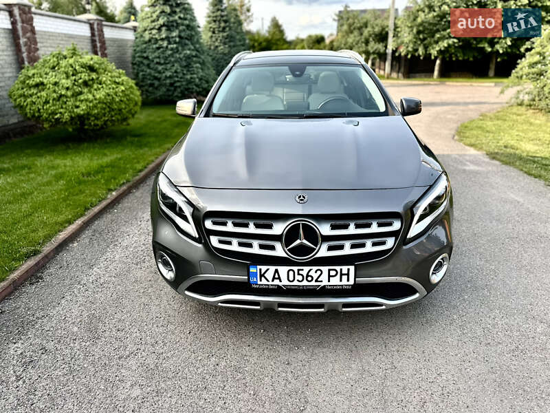 Mercedes-benz Gla-class (2019)