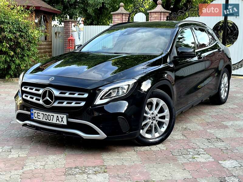 Mercedes-benz Gla-class (2017)