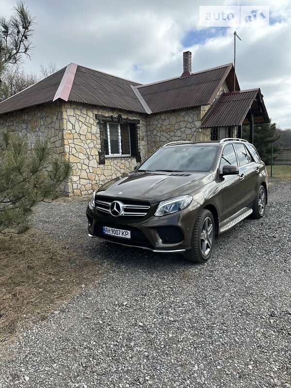 Mercedes-benz Gle-class (2016)