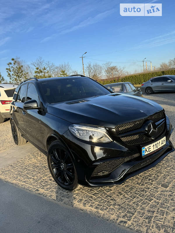 Mercedes-benz Gle-class (2015)