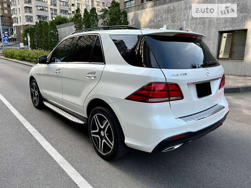 Mercedes-benz Gle-class (2017)