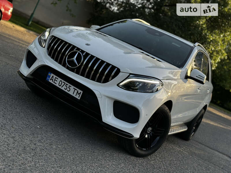 Mercedes-benz Gle-class (2017)