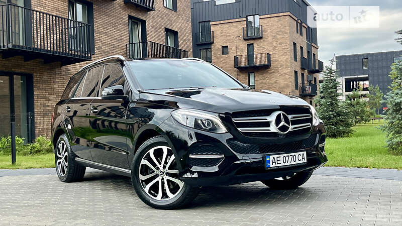 Mercedes-benz Gle-class (2017)